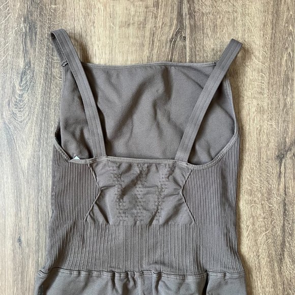 NEW Free People Good Karma High neck Workout Onsie Brown M/L - Picture 13 of 15